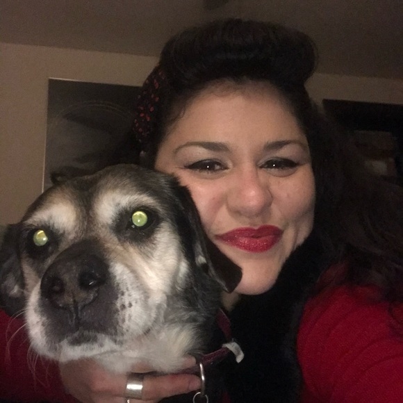 Meet your Posher, Danielle - Picture 4 of 6